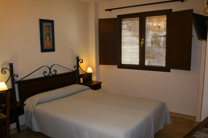 Double Room image 2
