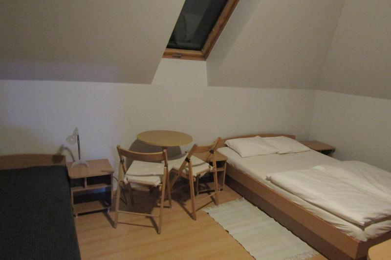 Triple Room with Private Bathroom image 3