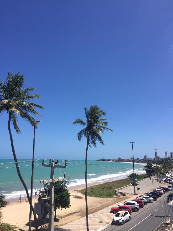 Apartamento de frente ao Mar a 50m do MAG Shopping - image 16