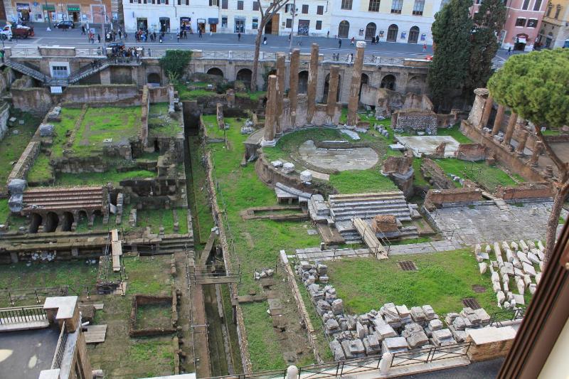 Deluxe Double or Twin Room with City View image 1