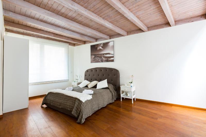 Three-Bedroom Apartment image 4
