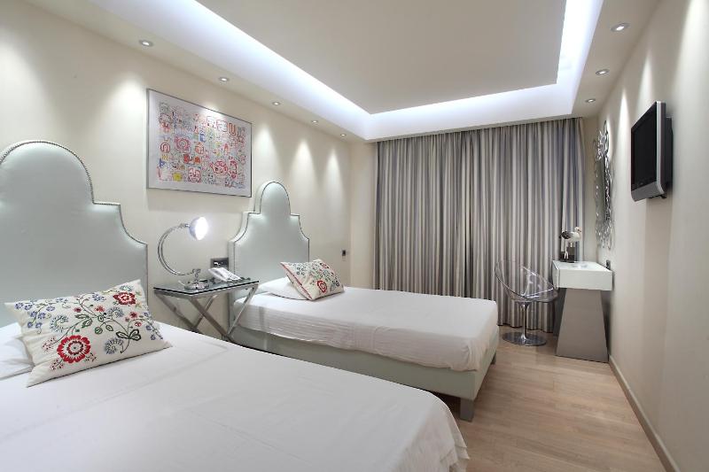 Comfy Boutique Hotel - image 35