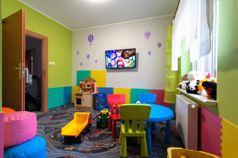 Pensjonat Śnieżka SPA - image 45