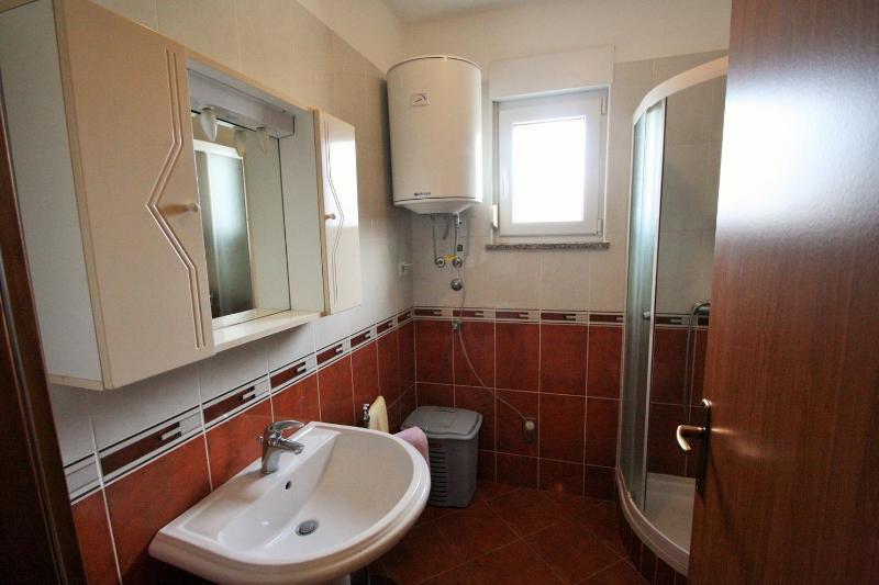 Apartment Bilic with balcony - image 7