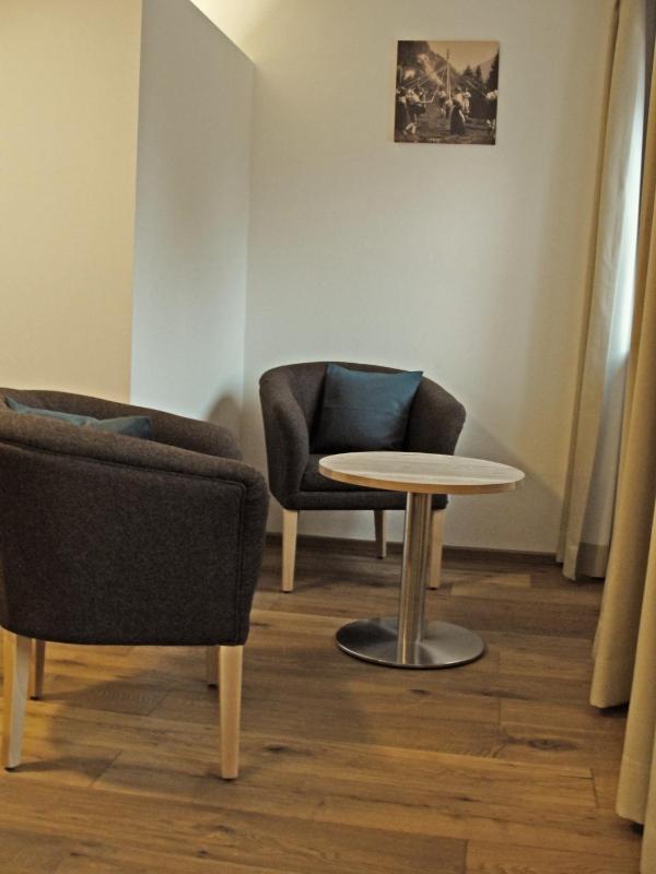 Standard Suite image 1
