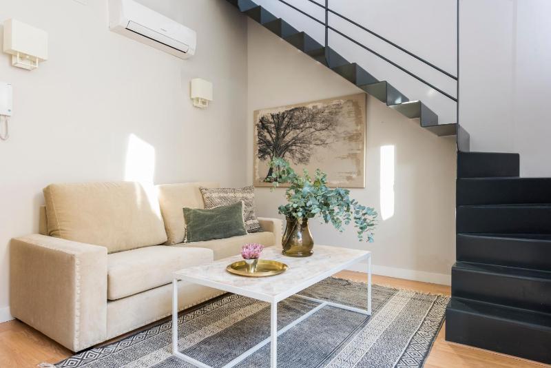 One Bedroom Duplex without Terrace image 4