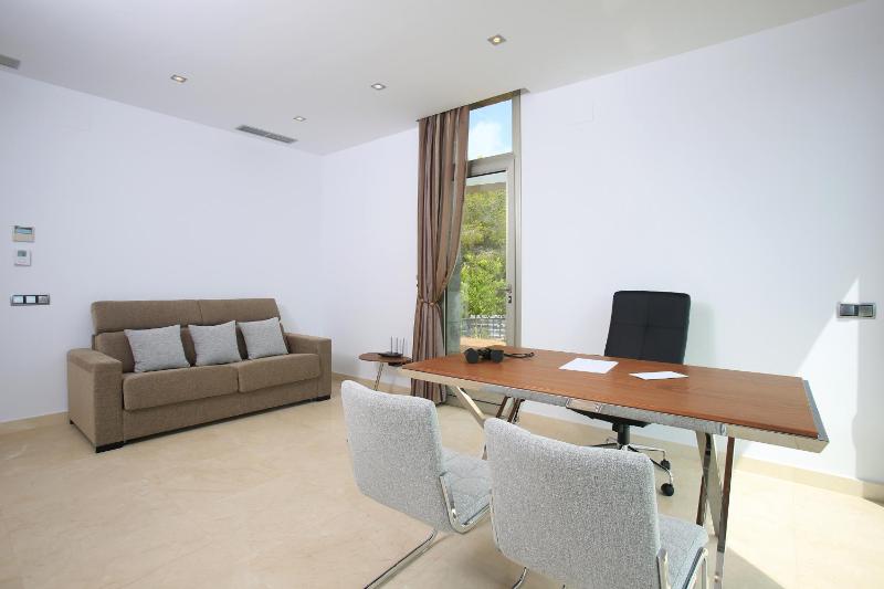 Villamargreenwich - image 25