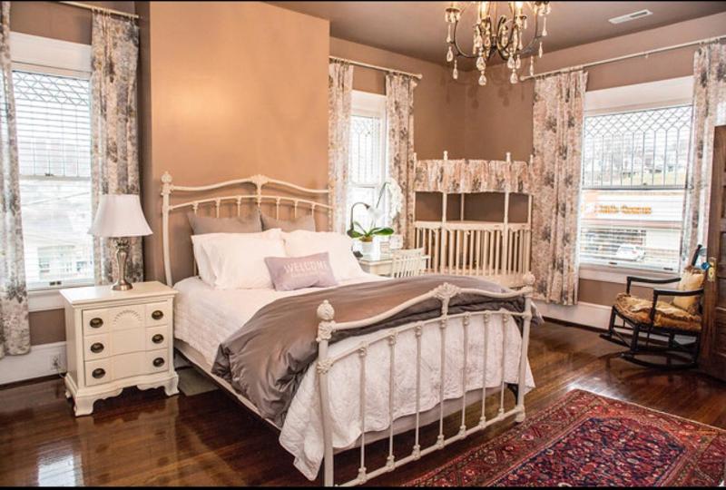 Deluxe Double Room with Shower image 3
