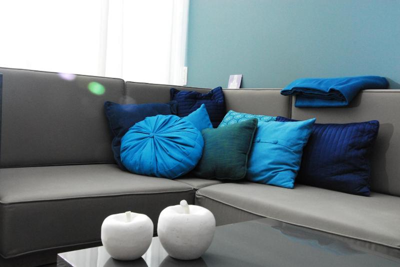 Large Double or Twin Room image 3