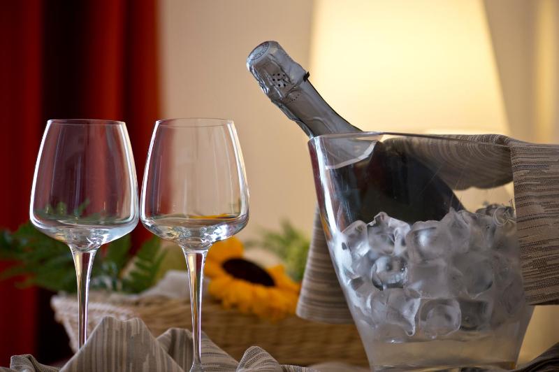 Quadruple Room image 2