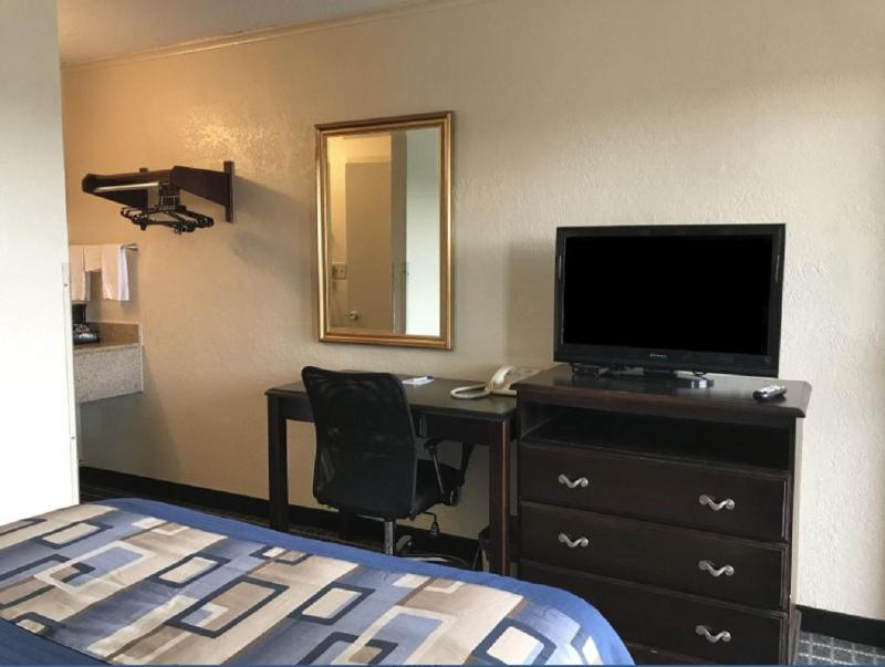 King Room image 4