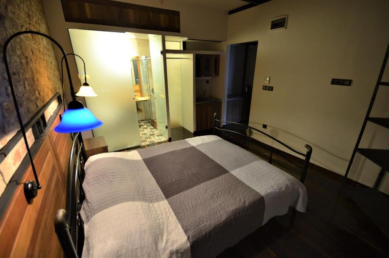 Large Double Room (2 Adults + 2 Children) image 4