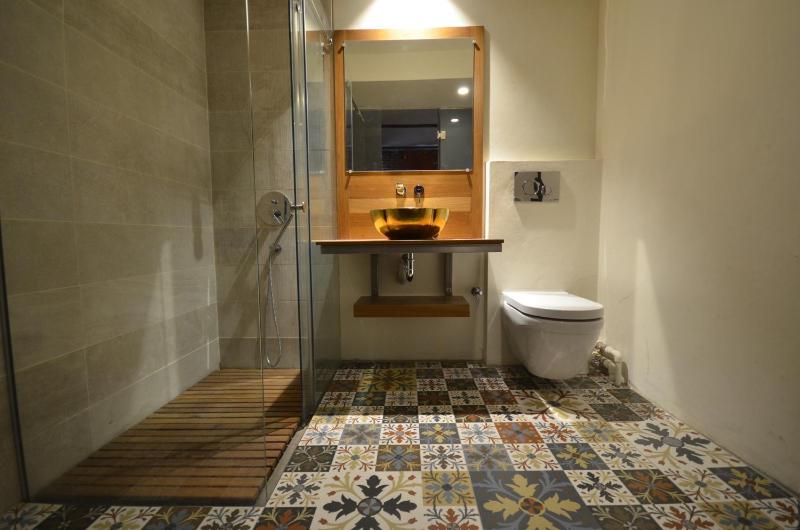 Large Double Room (2 Adults + 2 Children) image 2