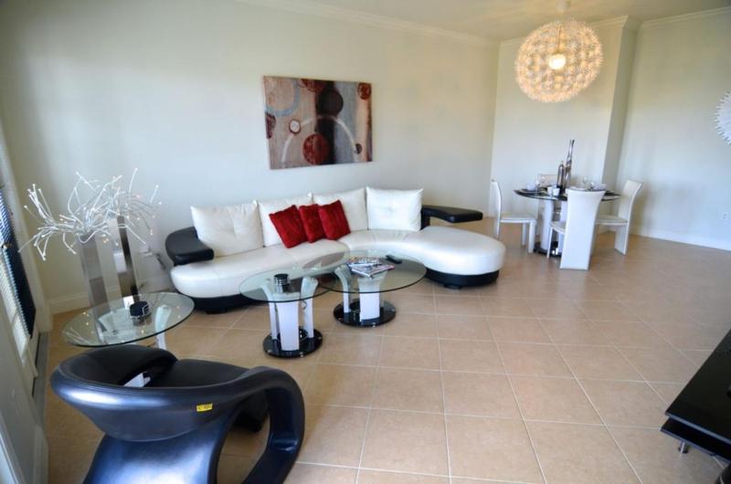 Three-Bedroom Holiday Home  image 4