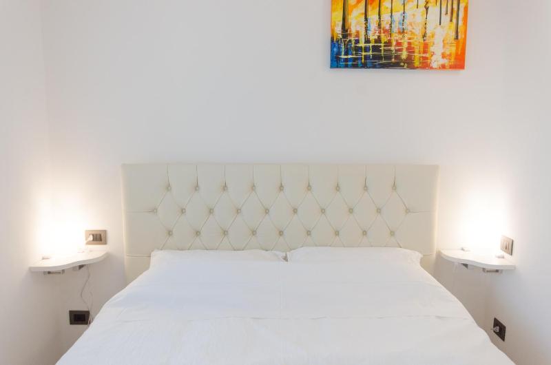 Double Room with Private External Bathroom image 3