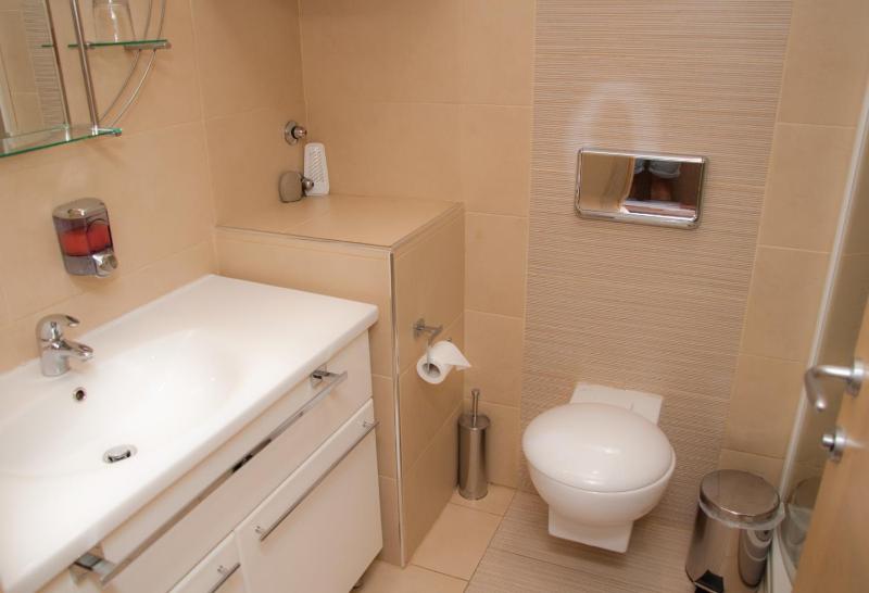 Triple Room image 3
