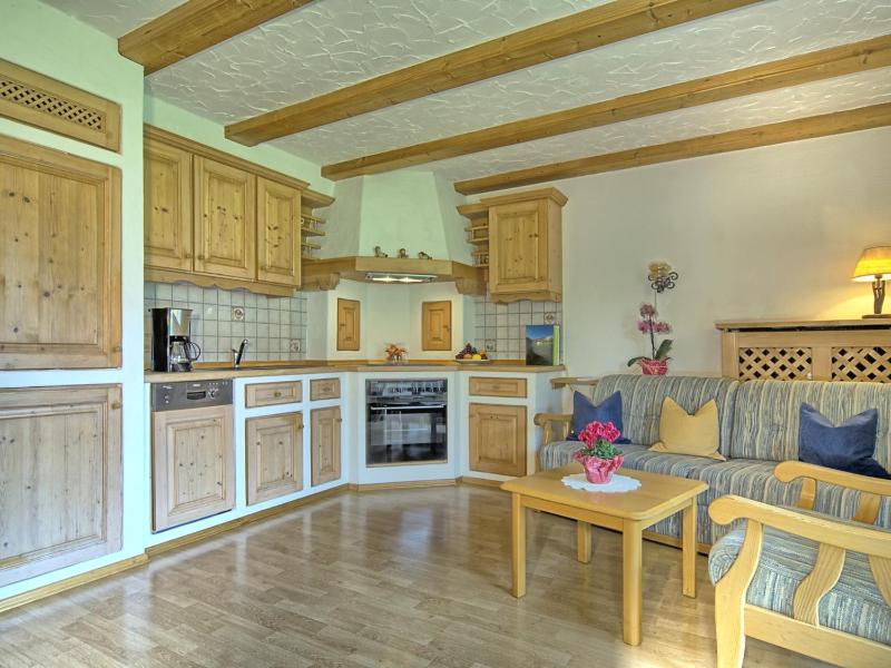 One-Bedroom Apartment image 2