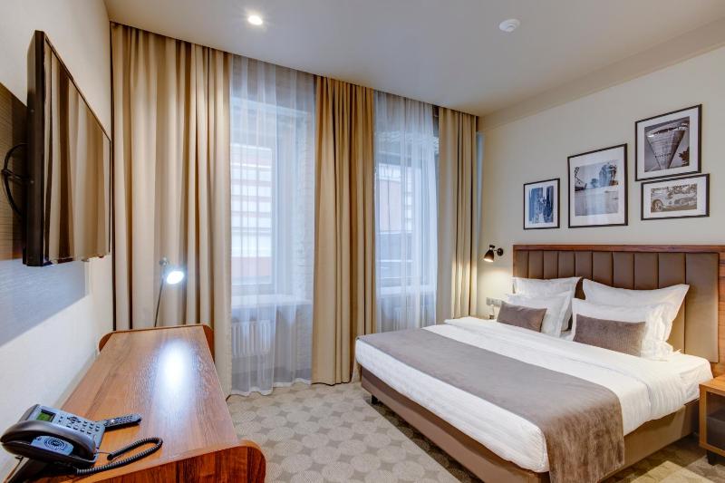 Double Room image 1