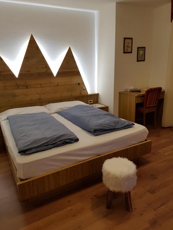 Double Room image 2