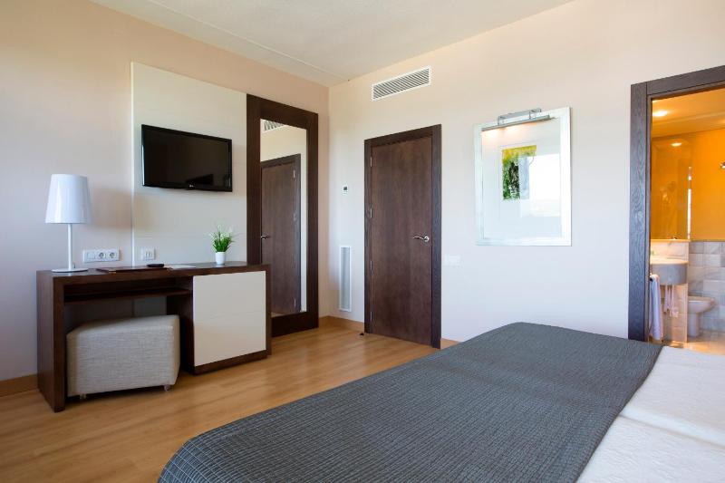 Select Double room image 2