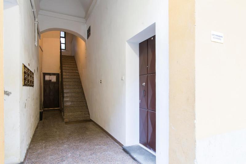 GuestHost - University Loft Apartment - image 4