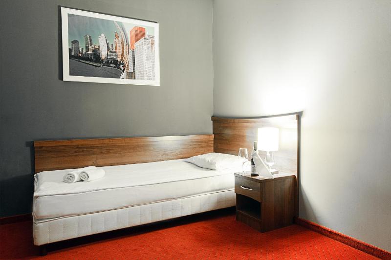 Single Room image 1