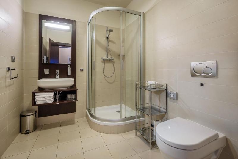 Double Room image 2