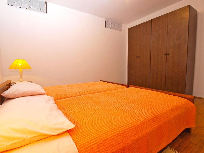Apartment image 4