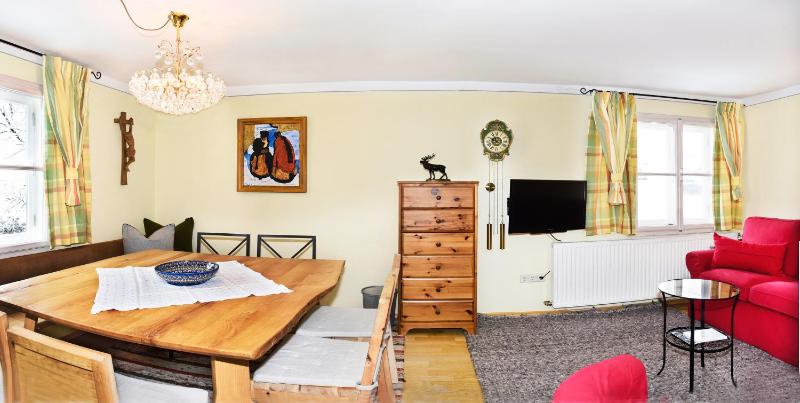 Three-Bedroom Apartment image 4