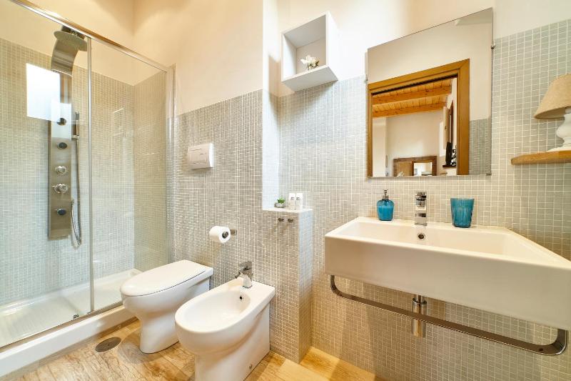 Double Room with Garden View image 3