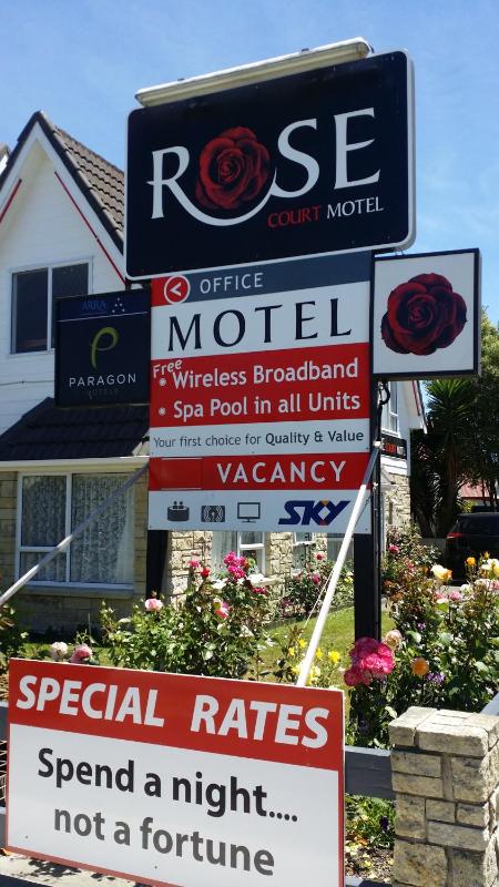 Rose Court Motel - image 14