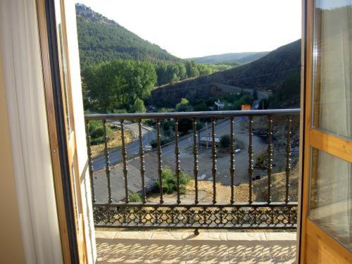 Double Room with Spa Bath image 4