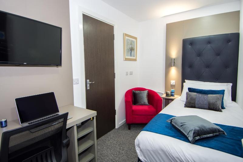 Single Room image 3