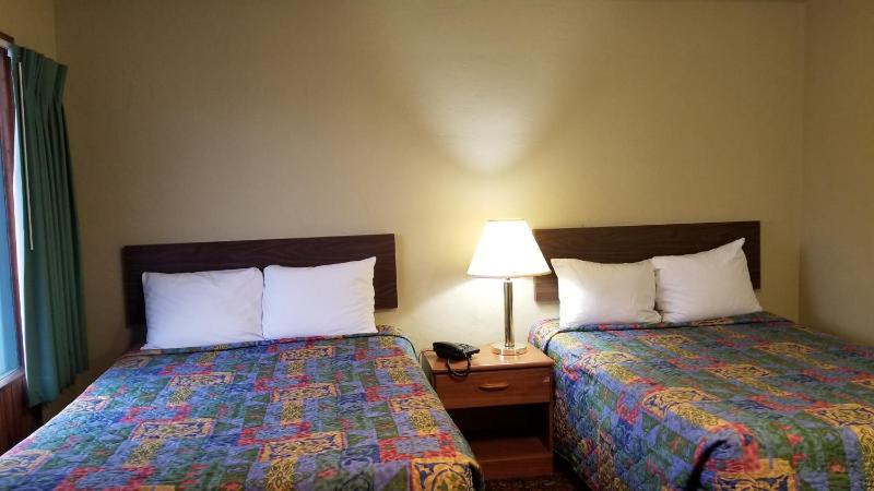 Double Room image 2