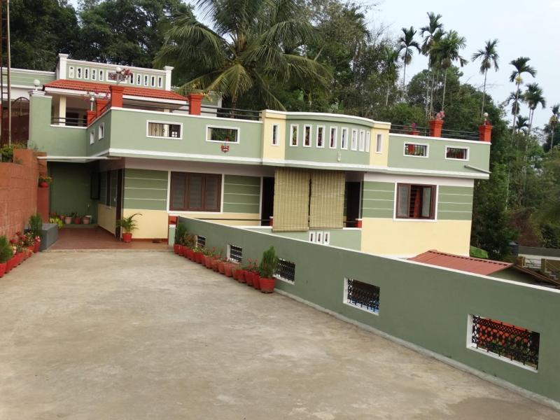 Green Villa - image 19