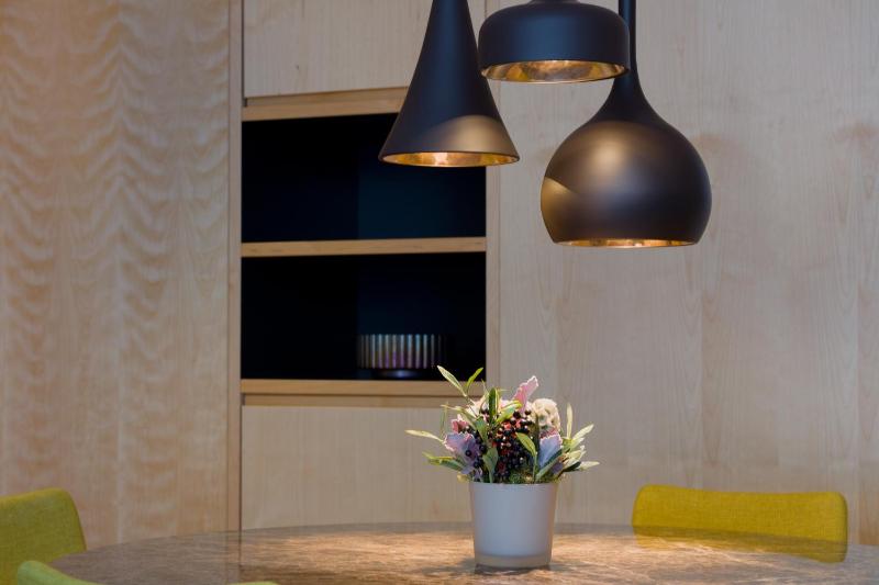 Deluxe Penthouse Apartment with Terrace image 4