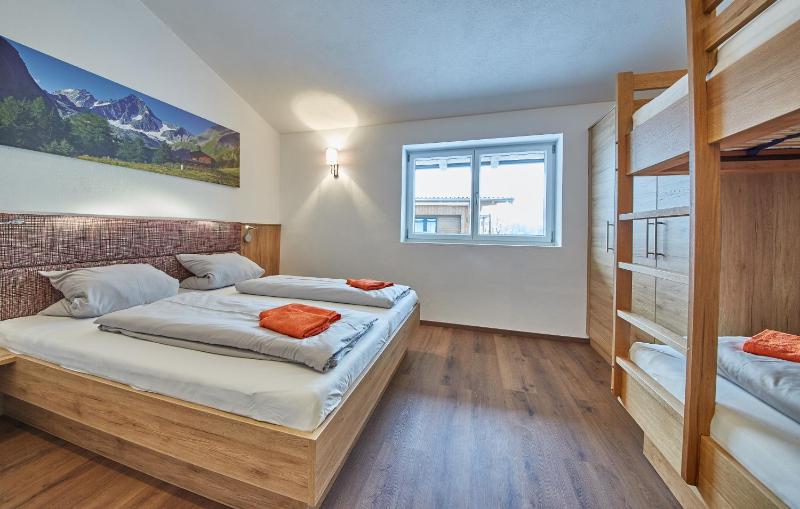 Apartment image 3