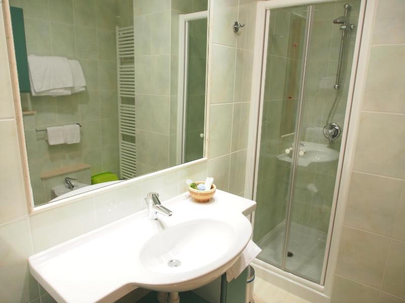 Lido Resort - image 23
