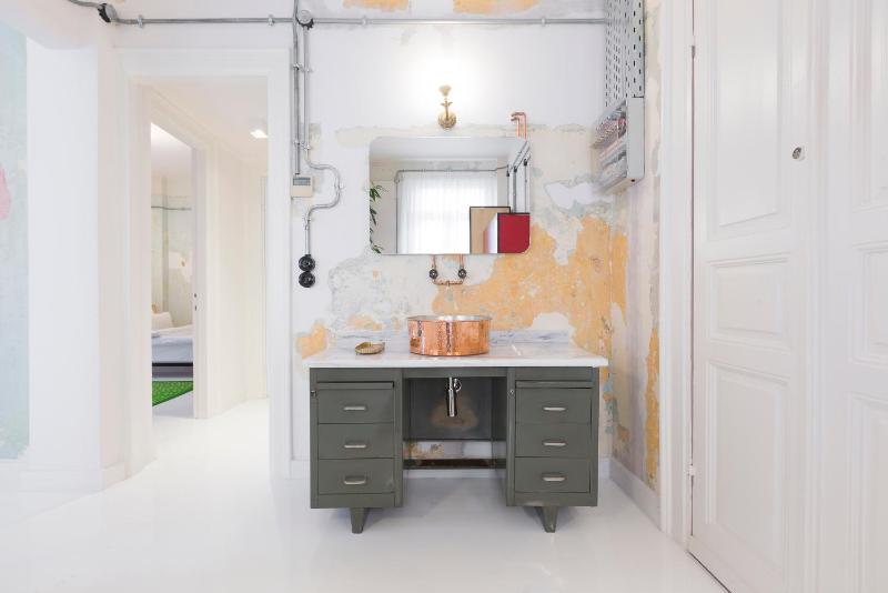 Superior Apartment image 2