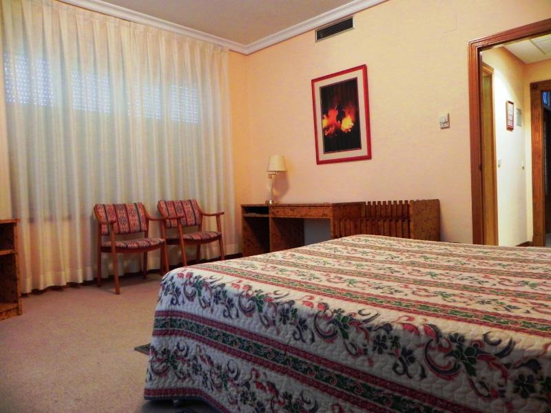 Single Room image 1