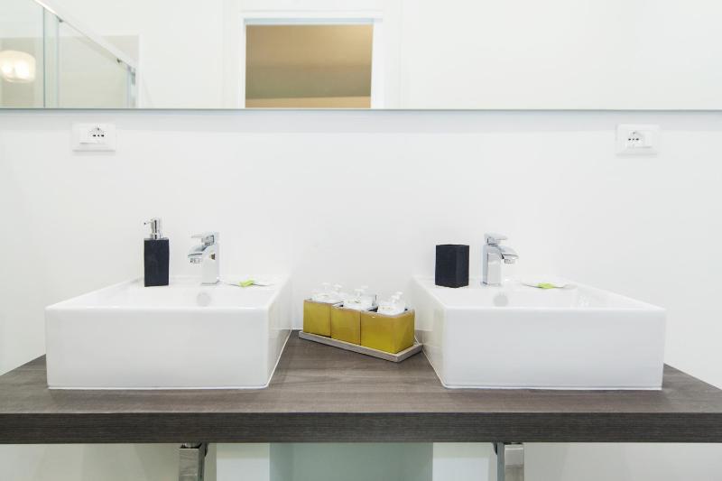 Superior Suite image 1