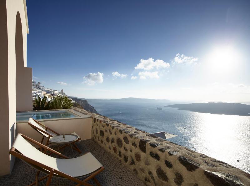 Aqua Suite with Private Plunge Pool and Caldera View image 2
