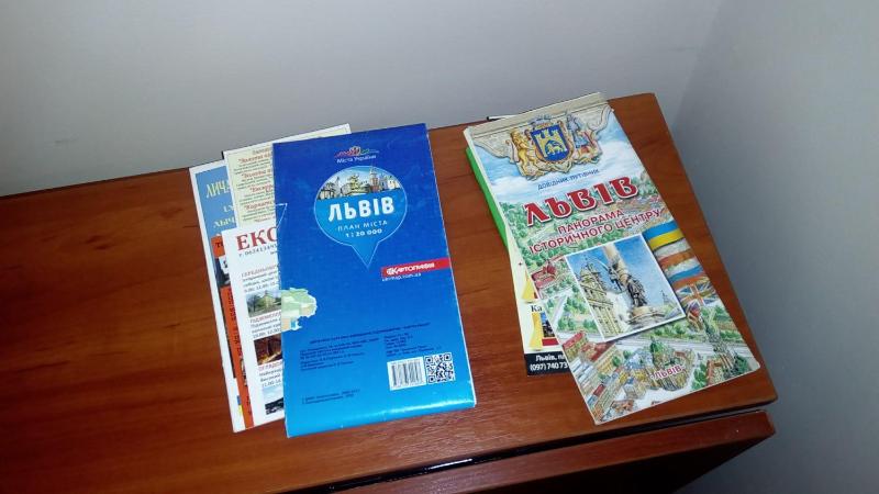 Family Stay in Lviv (2 Rooms + Kitchen) - image 8