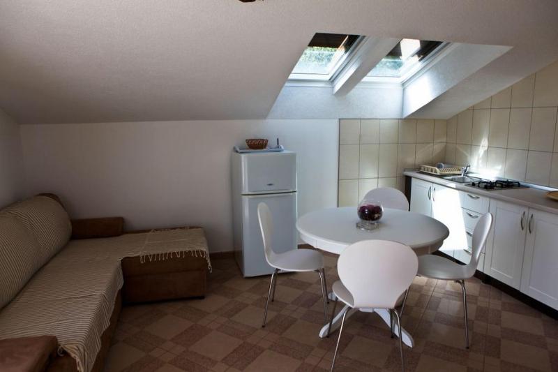 Apartment with Mountain View image 3