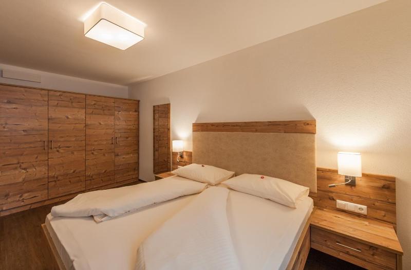 Apartment with Mountain View image 4