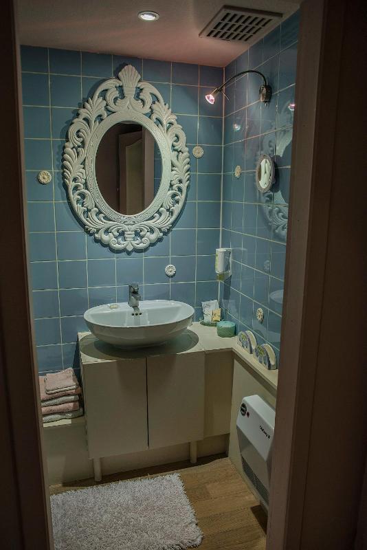 Large Double Room image 2
