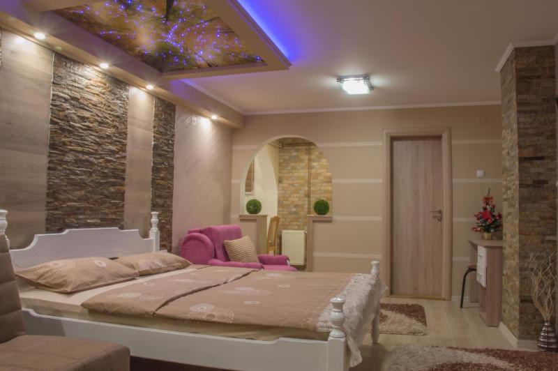Deluxe Apartment image 3