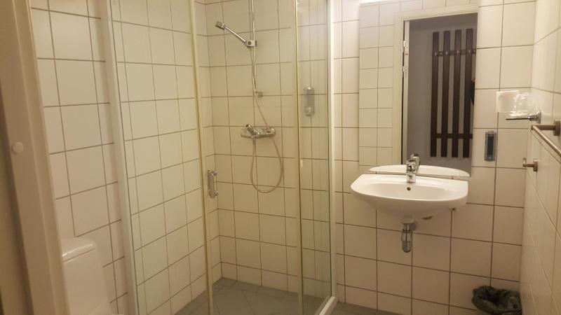 Single Room image 1