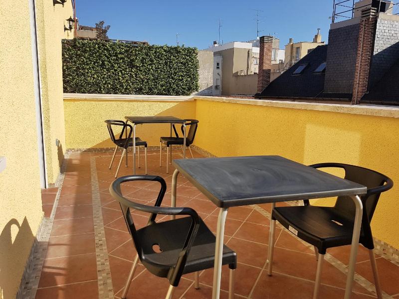 Studio superior with terrace ( twin beds ) image 2