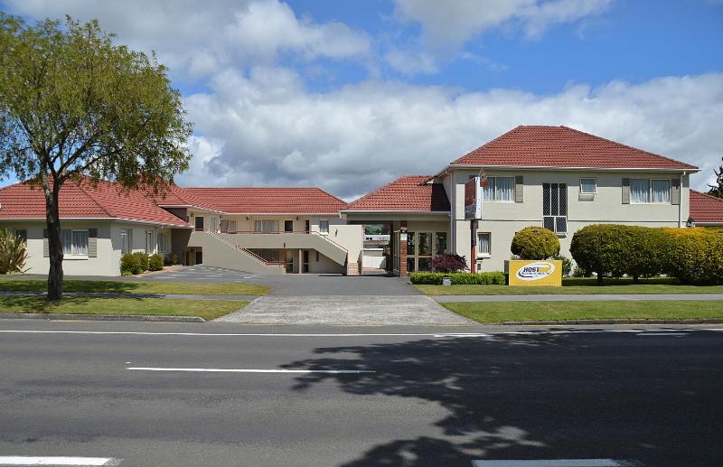 Geneva Motor Lodge - image 1
